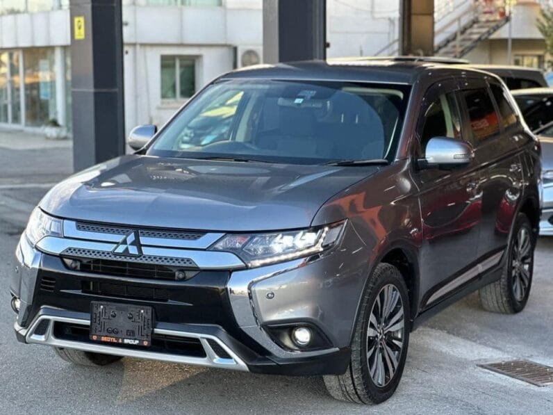 Mitsubishi Outlander 2020