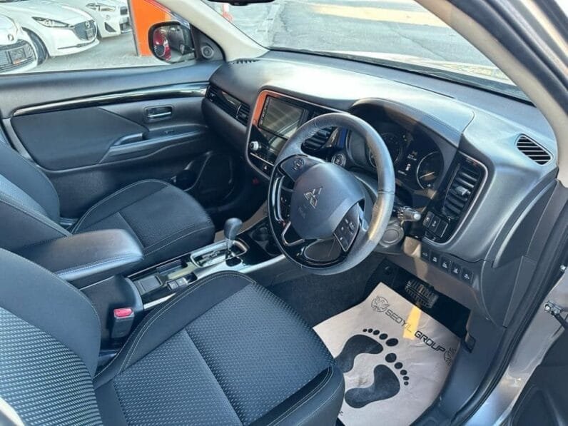 Mitsubishi Outlander 2020