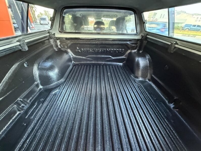 Mitsubishi L 200 2020