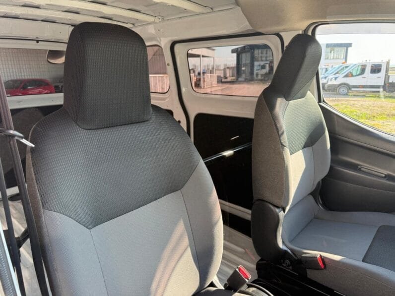 Nissan NV200 2020