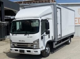 Isuzu Box 2019