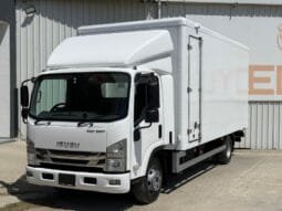 Isuzu Box 2019