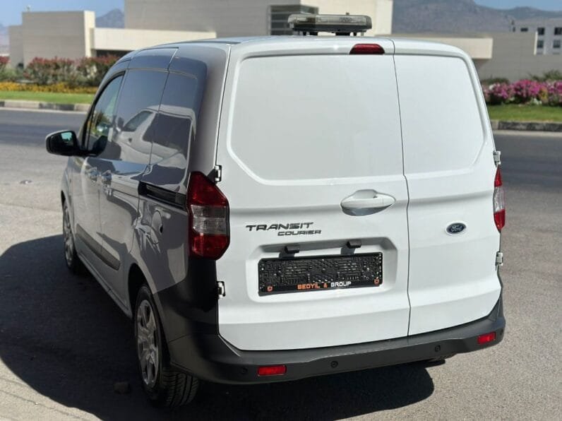 Ford Transit Courier 2018
