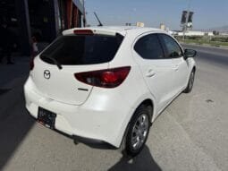 Mazda 2 2022