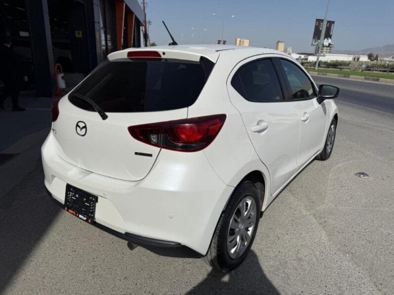 Mazda 2 2022