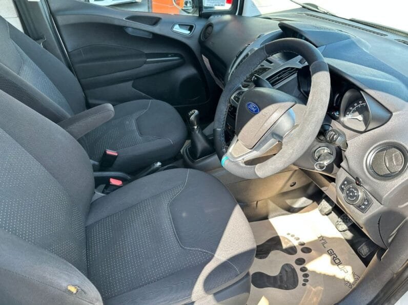 Ford Transit Courier 2018