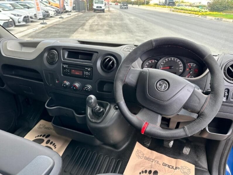 Vauxhall Vivaro 2016