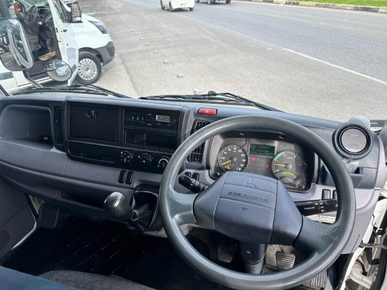 Mitsubishi Fuso 2015