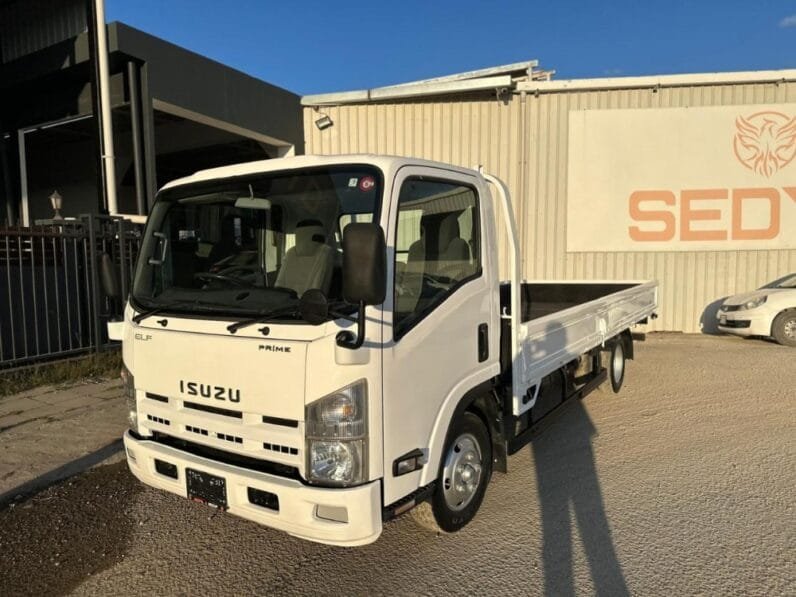 Isuzu Elf 2015