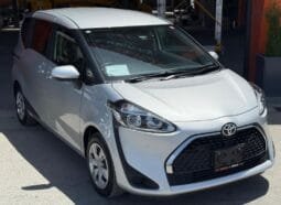 Toyota Sienta 2022