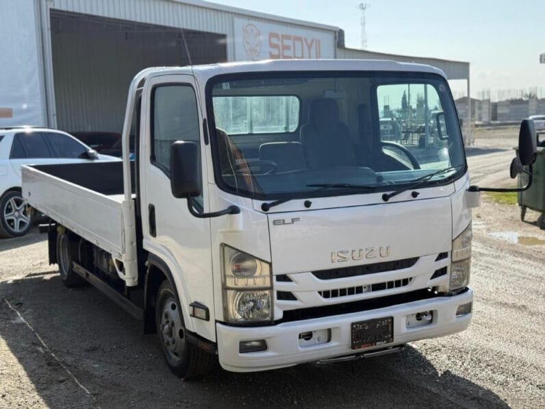 Isuzu Elf 2016