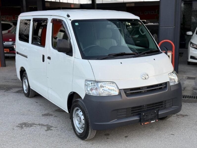 Toyota Townace 2020