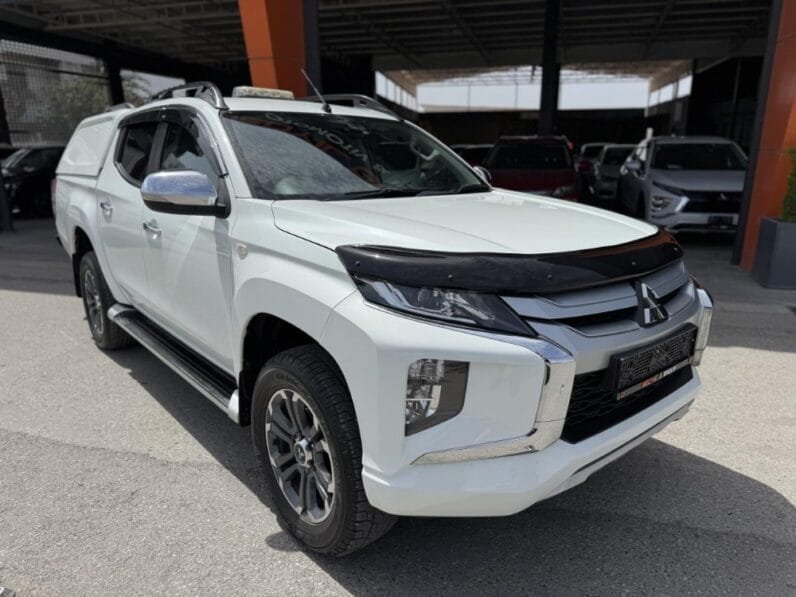 Mitsubishi L 200 2021