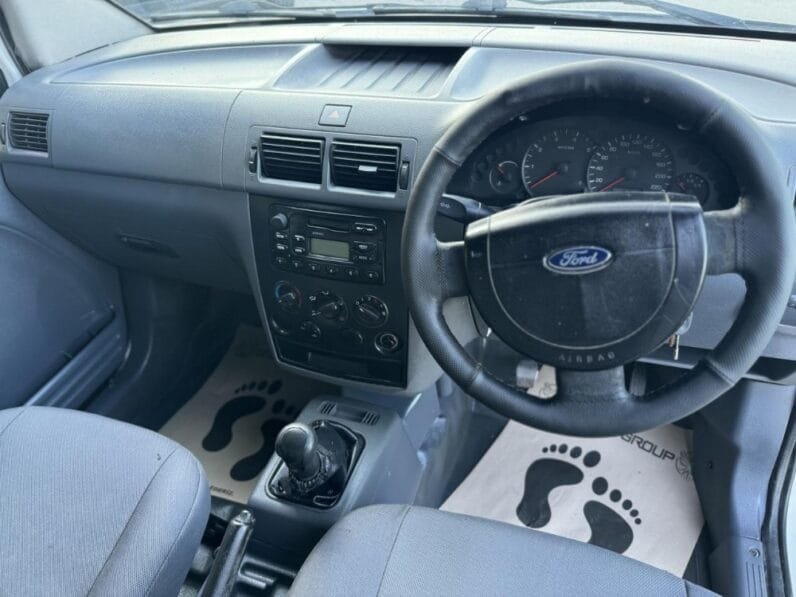 Ford Transit Connect 2004
