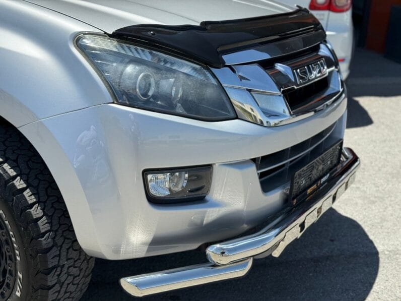 Isuzu D-Max 2015