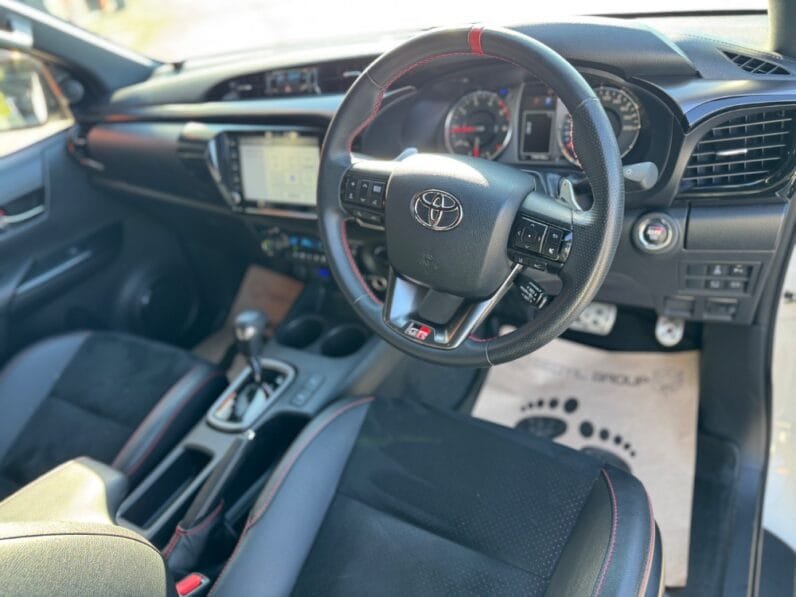 Toyota Hilux 2024