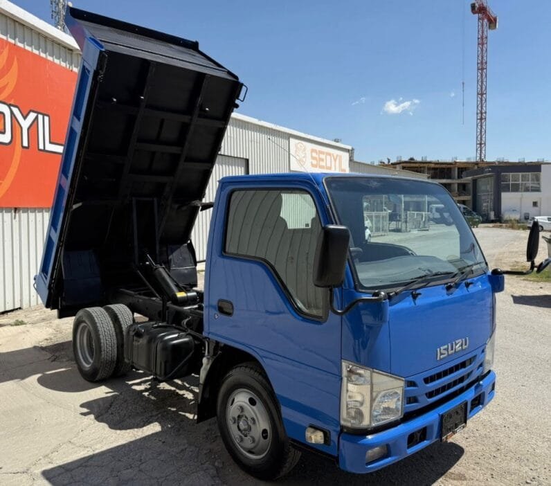 Isuzu Elf 2017