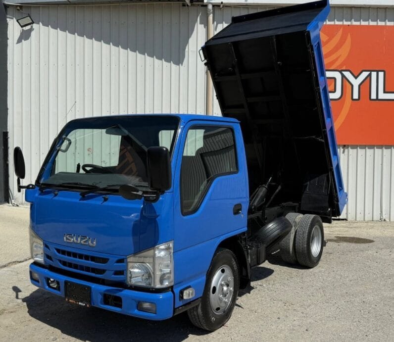 Isuzu Elf 2017