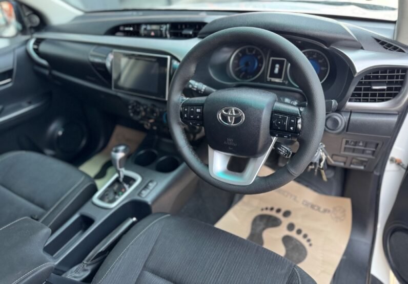 Toyota Hilux 2021