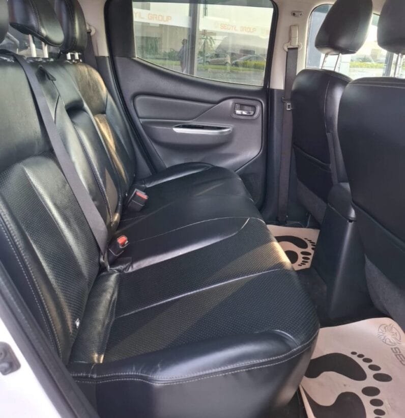 Mitsubishi L 200 2020