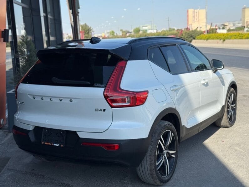Volvo XC40 2022