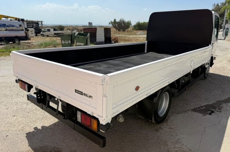 Isuzu Elf 2016