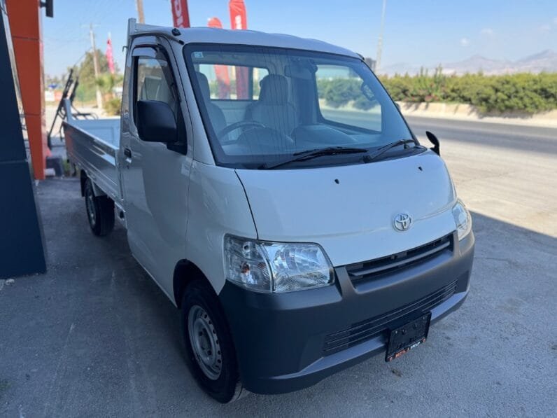 Toyota Townace 2018