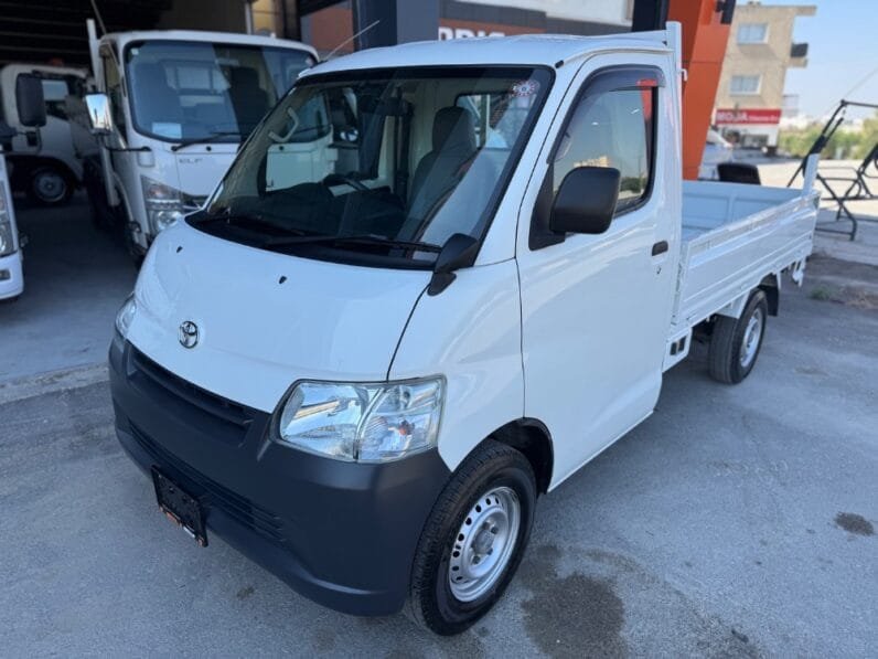 Toyota Townace 2018