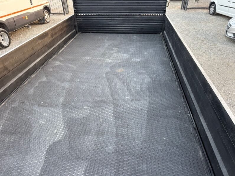 Mercedes-Benz Sprinter Panel Van 2012