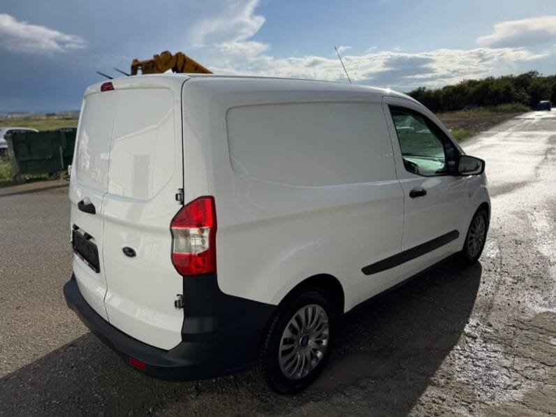 Ford Transit Courier 2020