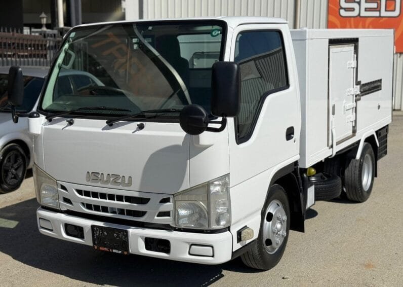 Isuzu Elf 2015