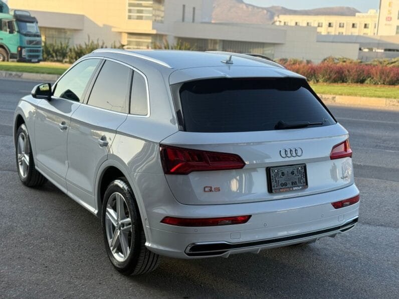 Audi Q5 2021