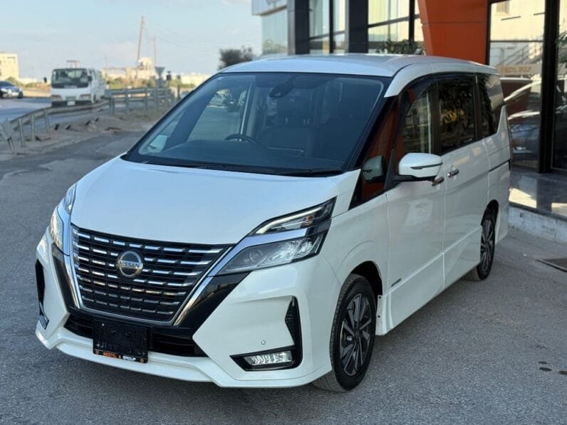 Nissan Serena 2021