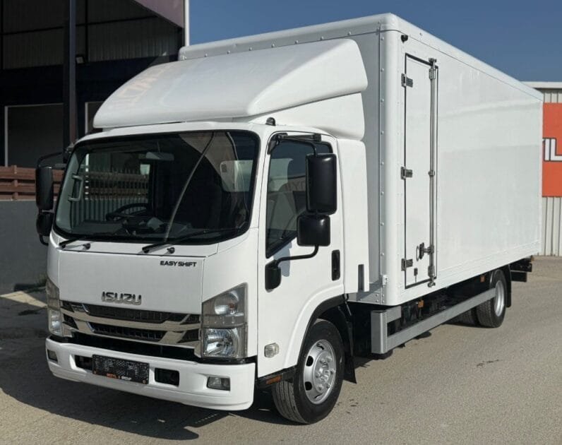 Isuzu Forward 2020