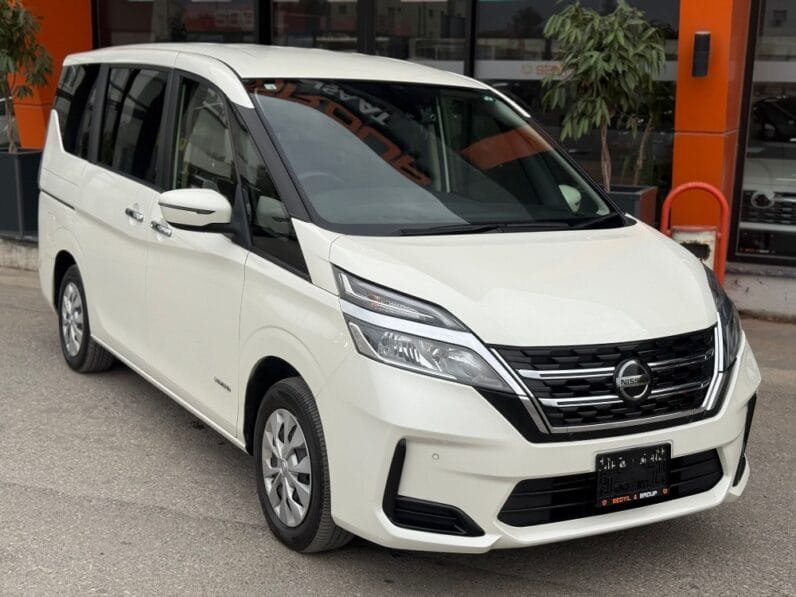 Nissan Serena 2021