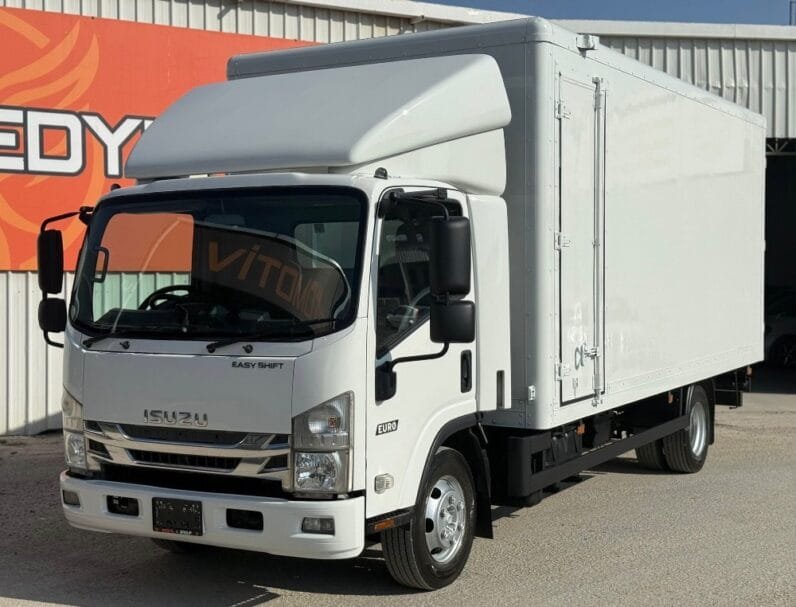 Isuzu Forward 2020