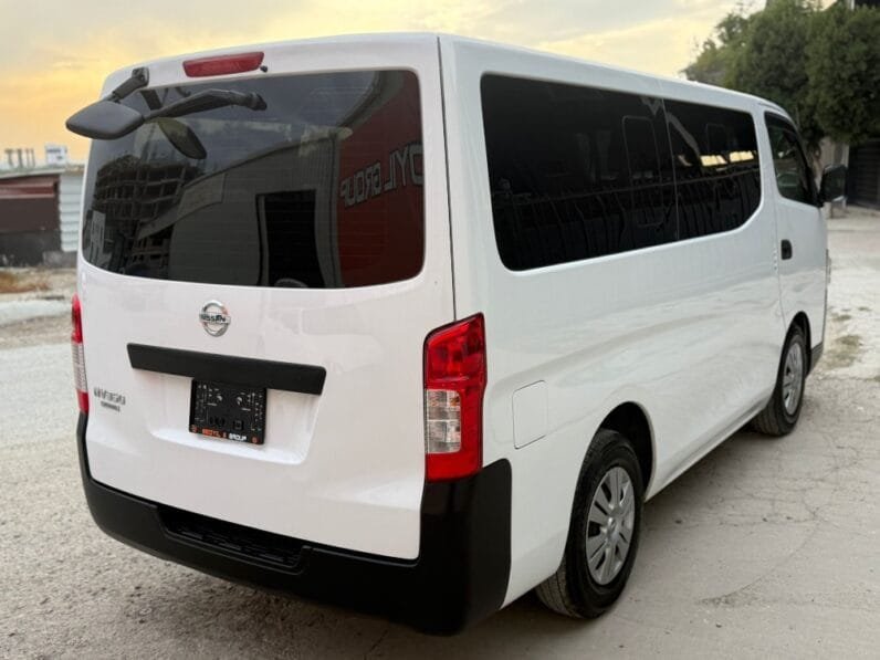 Nissan NV350 2019