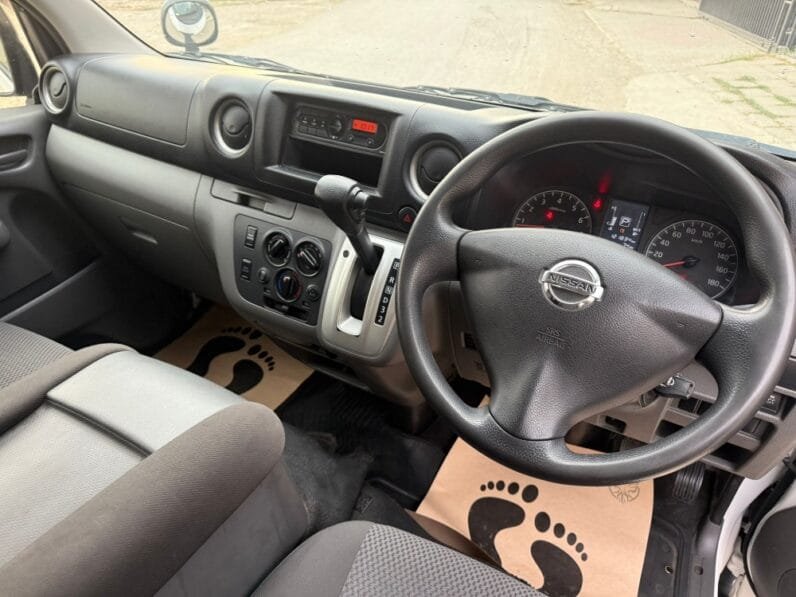 Nissan NV350 2019