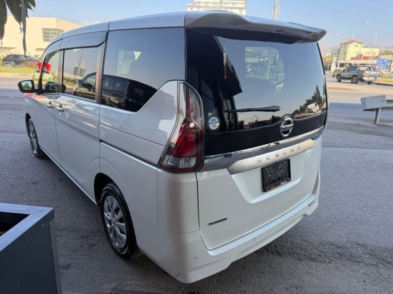 Nissan Serena 2023