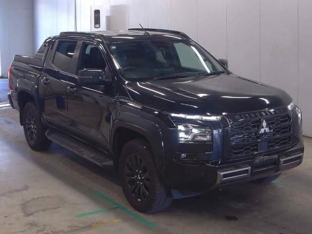 Mitsubishi TRİTON