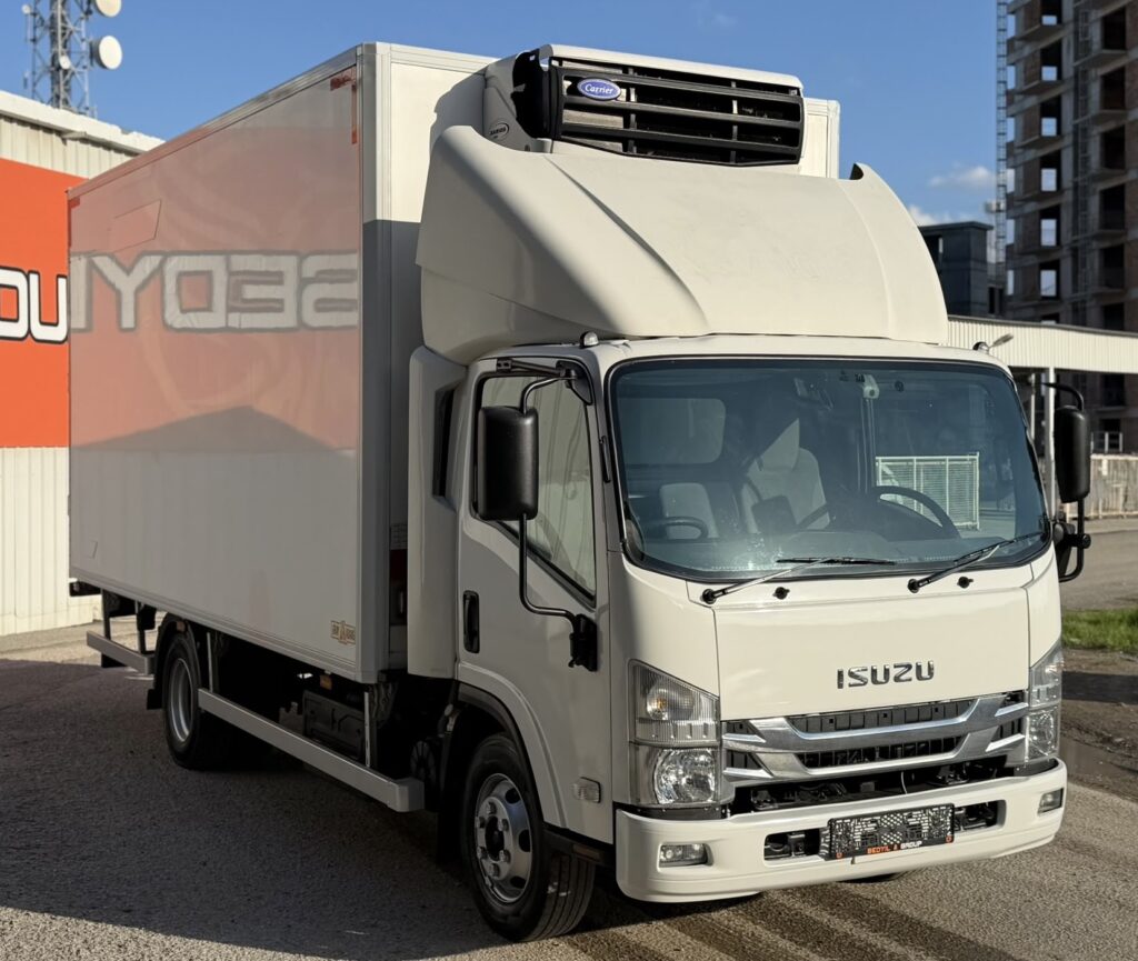 Isuzu BOX BUZLUKLU