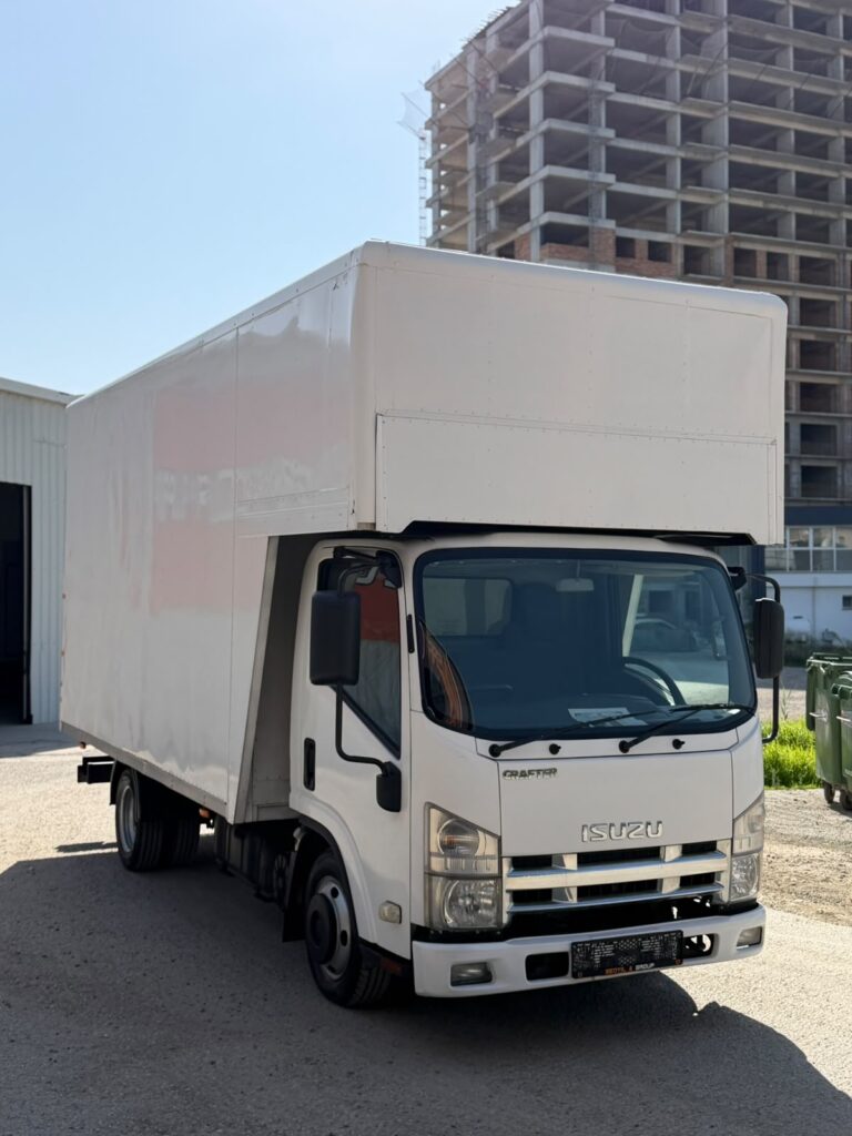 Isuzu Box