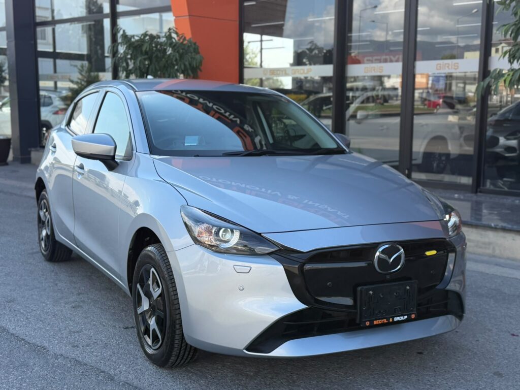 Mazda 2 YENİ KASA